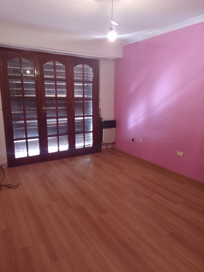 **EXCELENTE CHALET EN COLINAS DE PERALTA RAMOS**