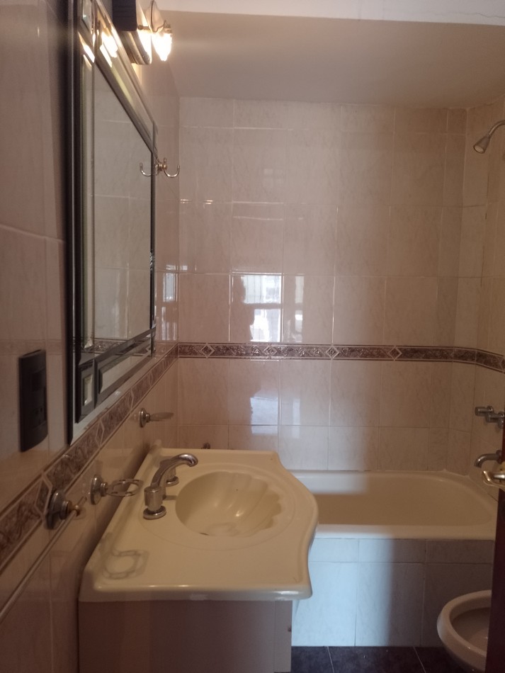 **EXCELENTE CHALET EN COLINAS DE PERALTA RAMOS**