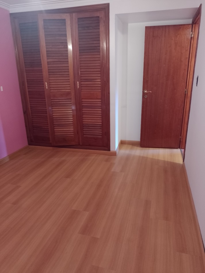 **EXCELENTE CHALET EN COLINAS DE PERALTA RAMOS**