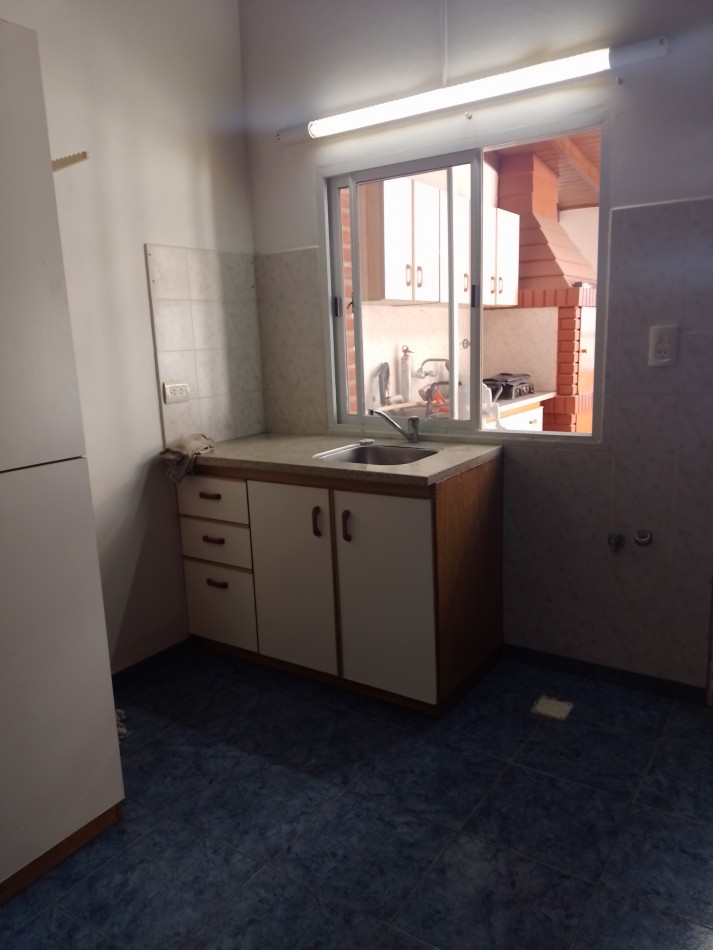 **EXCELENTE CHALET EN COLINAS DE PERALTA RAMOS**