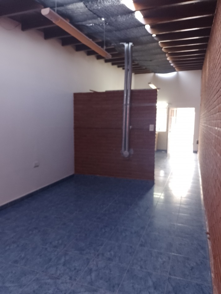 **EXCELENTE CHALET EN COLINAS DE PERALTA RAMOS**