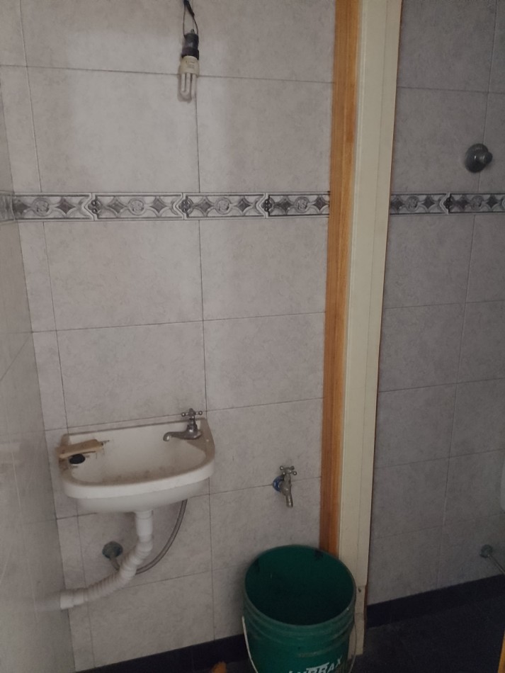 **DOS LOCALES + COCHERA + FONDO A METROS DE AV. EDISON, TERMAS HUINCO**