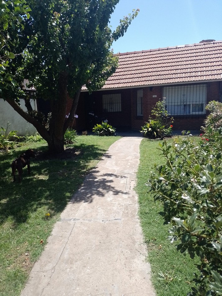>RESERVADO< **CHALET 3 AMBIENTES + DEPARTAMENTO MONOAMBIENTE EN TERMAS HUINCO**