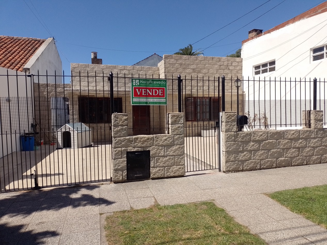 **CASA + DEPARTAMENTO (MULTIFAMILIAR) EN FLORENCIO SANCHEZ**