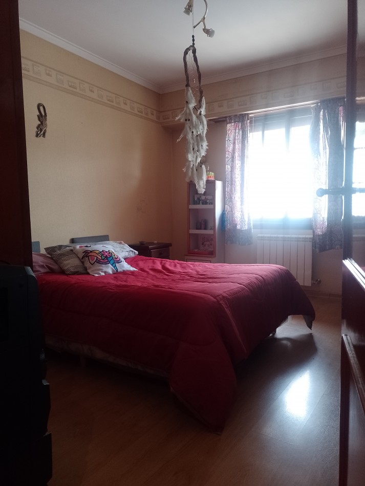 ¡PECIO REBAJADO! **MAGNIFICO CHALET 6 AMBIENTES, CON DOS LOTES UNIFICADOS, SOBRE AV. EDISON, EN COLINAS DE PERALTA RAMOS** 