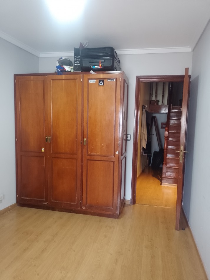 ¡PECIO REBAJADO! **MAGNIFICO CHALET 6 AMBIENTES, CON DOS LOTES UNIFICADOS, SOBRE AV. EDISON, EN COLINAS DE PERALTA RAMOS** 