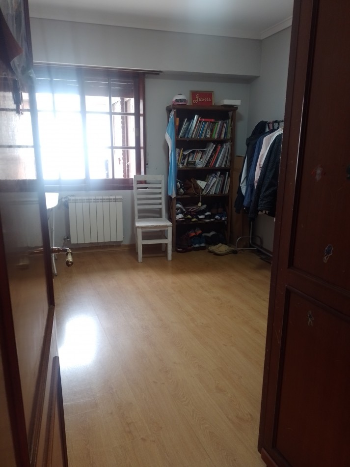 ¡PECIO REBAJADO! **MAGNIFICO CHALET 6 AMBIENTES, CON DOS LOTES UNIFICADOS, SOBRE AV. EDISON, EN COLINAS DE PERALTA RAMOS** 