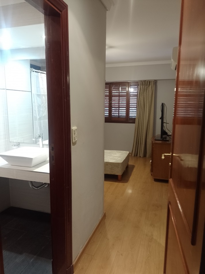¡PECIO REBAJADO! **MAGNIFICO CHALET 6 AMBIENTES, CON DOS LOTES UNIFICADOS, SOBRE AV. EDISON, EN COLINAS DE PERALTA RAMOS** 