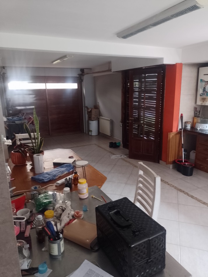 ¡PECIO REBAJADO! **MAGNIFICO CHALET 6 AMBIENTES, CON DOS LOTES UNIFICADOS, SOBRE AV. EDISON, EN COLINAS DE PERALTA RAMOS** 