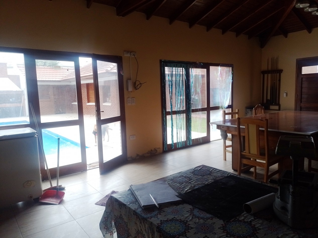 ¡PECIO REBAJADO! **MAGNIFICO CHALET 6 AMBIENTES, CON DOS LOTES UNIFICADOS, SOBRE AV. EDISON, EN COLINAS DE PERALTA RAMOS** 