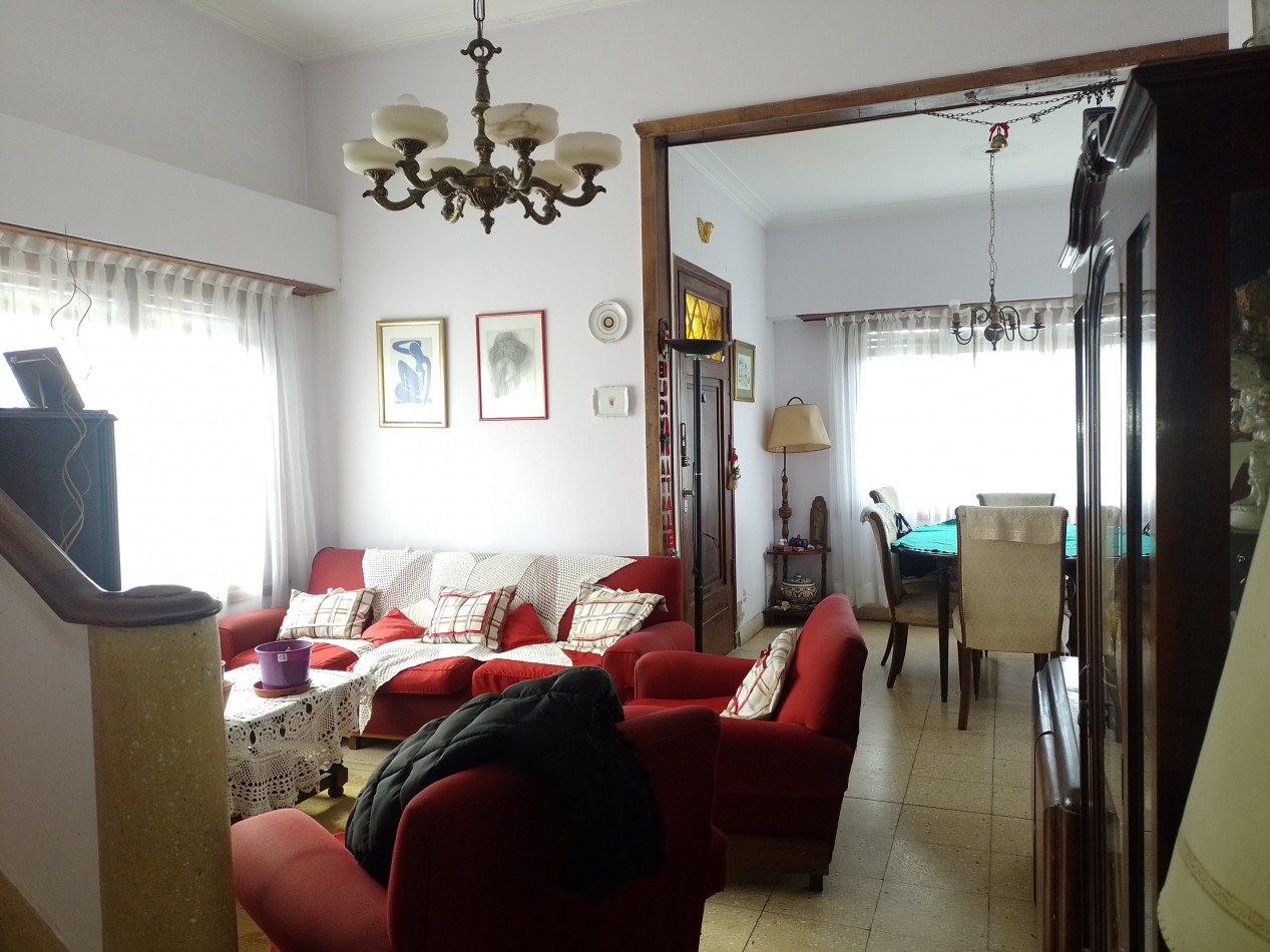 >GRAN REBAJA ¡RETASADO!< ¡ESCUCHA OFERTAS! **GRAN CHALET ESTILO MARPLATENSE CON DEPENDENCIA EN COLINAS DE PERALTA RAMOS**