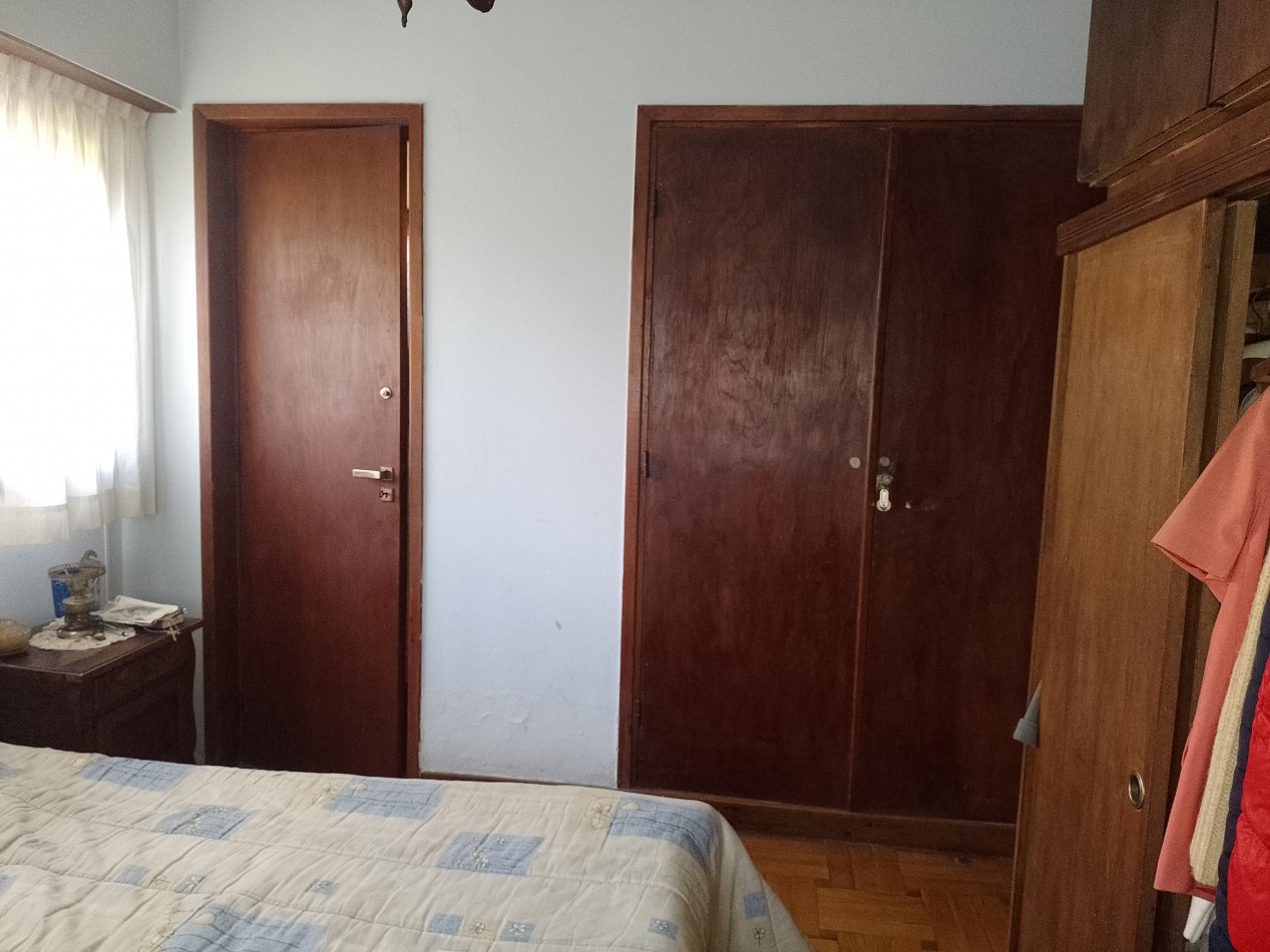 >GRAN REBAJA ¡RETASADO!< ¡ESCUCHA OFERTAS! **GRAN CHALET ESTILO MARPLATENSE CON DEPENDENCIA EN COLINAS DE PERALTA RAMOS**