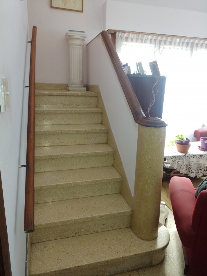 >GRAN REBAJA ¡RETASADO!< ¡ESCUCHA OFERTAS! **GRAN CHALET ESTILO MARPLATENSE CON DEPENDENCIA EN COLINAS DE PERALTA RAMOS**