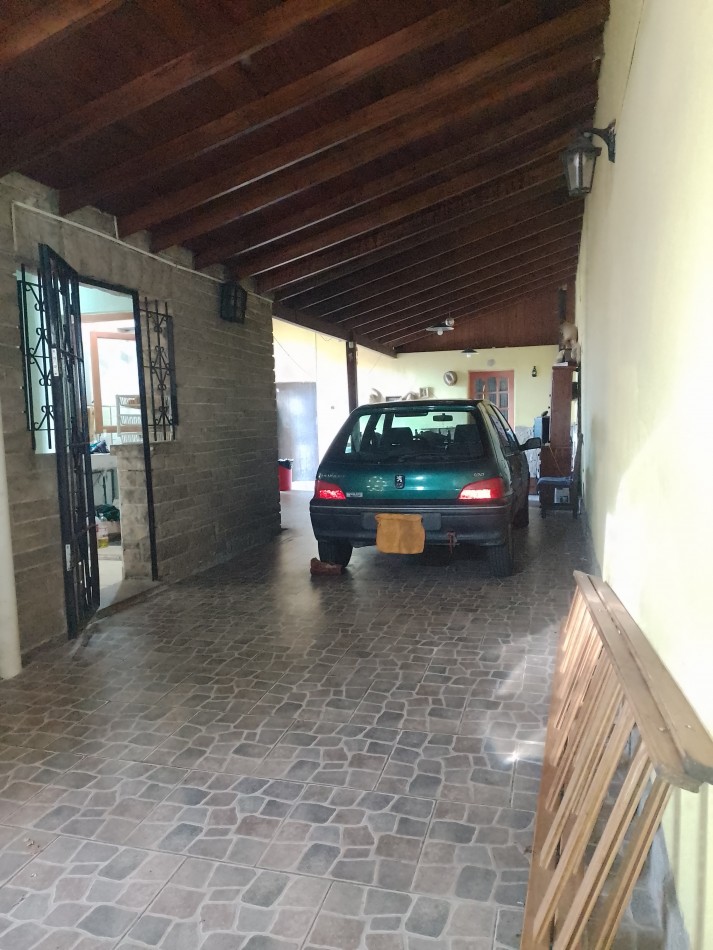 >GRAN REBAJA ¡RETASADO!< ¡ESCUCHA OFERTAS! **GRAN CHALET ESTILO MARPLATENSE CON DEPENDENCIA EN COLINAS DE PERALTA RAMOS**