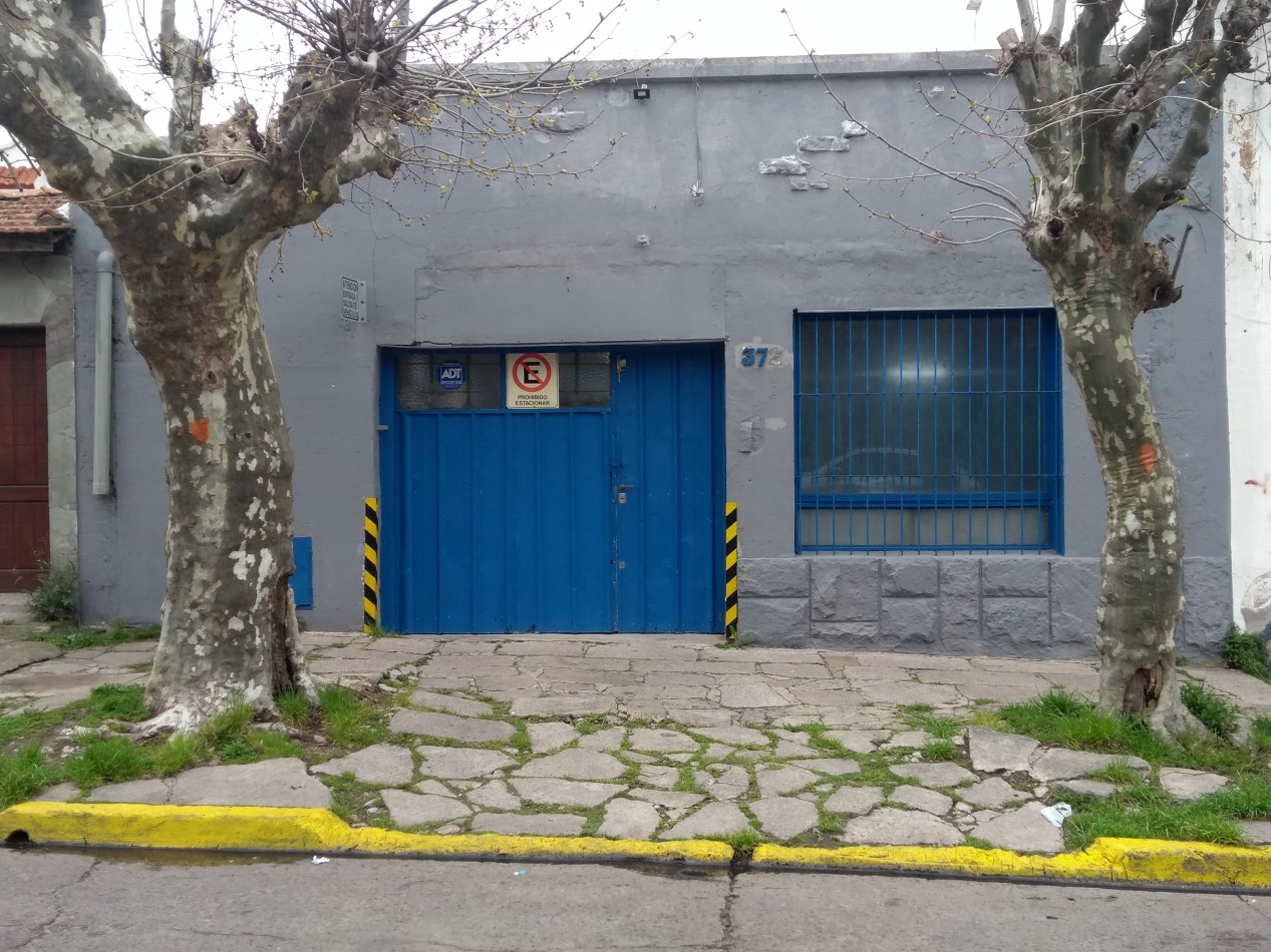 **GALPON EN BARRIO LOURDES**