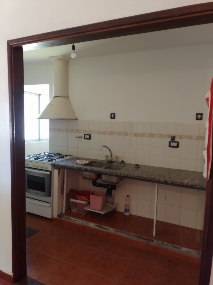 ¡RETASADO! **DEPARTAMENTO 4 AMBIENTES ¡APTO CREDITO! EN BARRIO SANTA RITA**