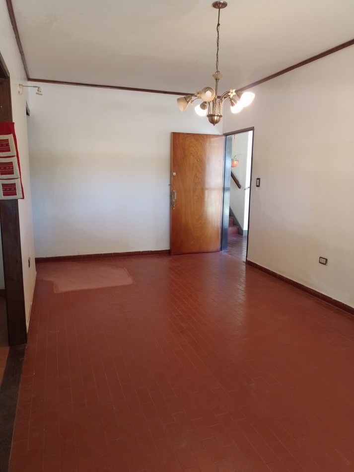 ¡RETASADO! **DEPARTAMENTO 4 AMBIENTES ¡APTO CREDITO! EN BARRIO SANTA RITA**