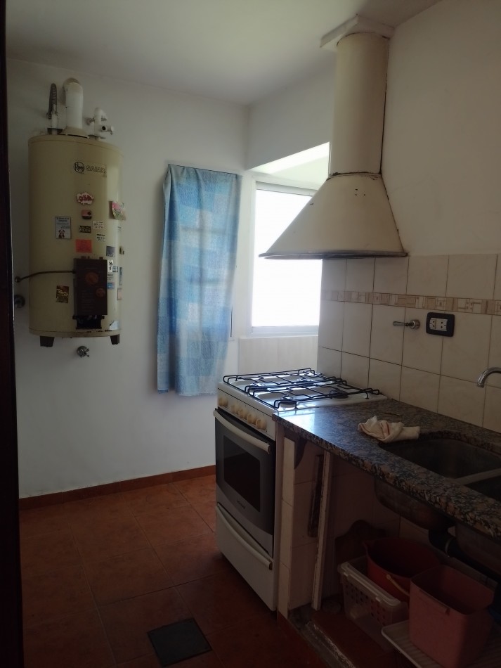 ¡RETASADO! **DEPARTAMENTO 4 AMBIENTES ¡APTO CREDITO! EN BARRIO SANTA RITA**