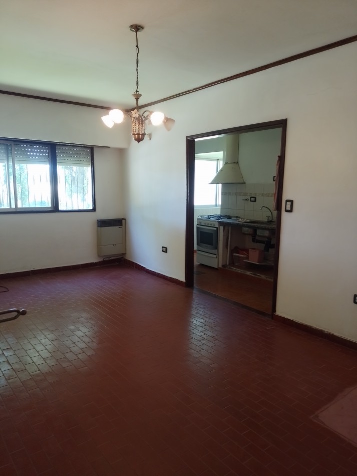 ¡RETASADO! **DEPARTAMENTO 4 AMBIENTES ¡APTO CREDITO! EN BARRIO SANTA RITA**