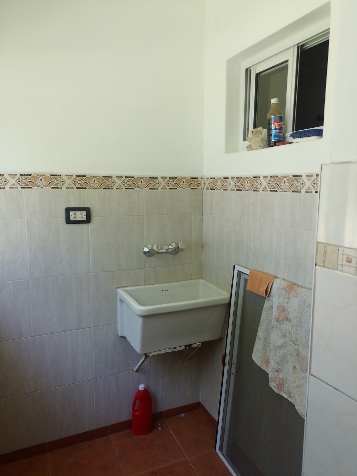 ¡RETASADO! **DEPARTAMENTO 4 AMBIENTES ¡APTO CREDITO! EN BARRIO SANTA RITA**