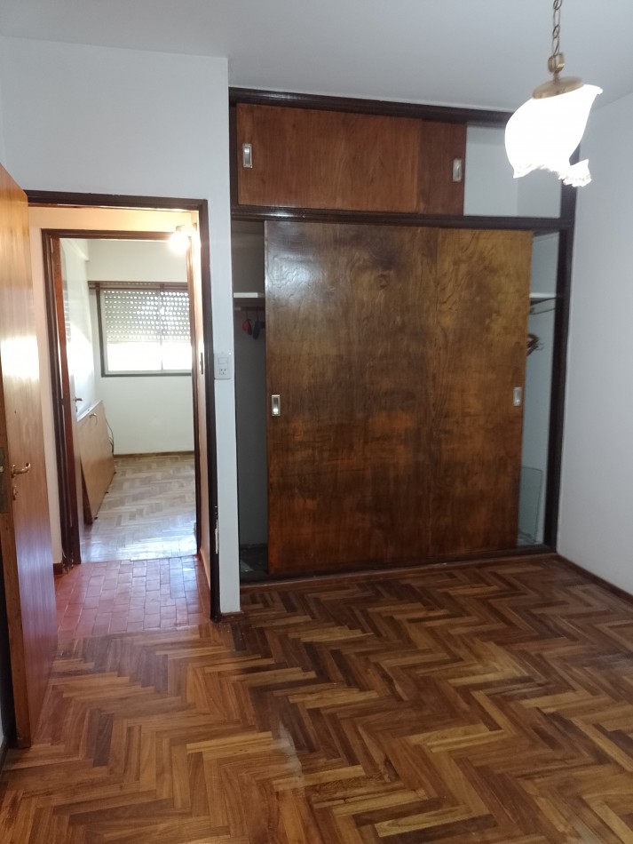 ¡RETASADO! **DEPARTAMENTO 4 AMBIENTES ¡APTO CREDITO! EN BARRIO SANTA RITA**