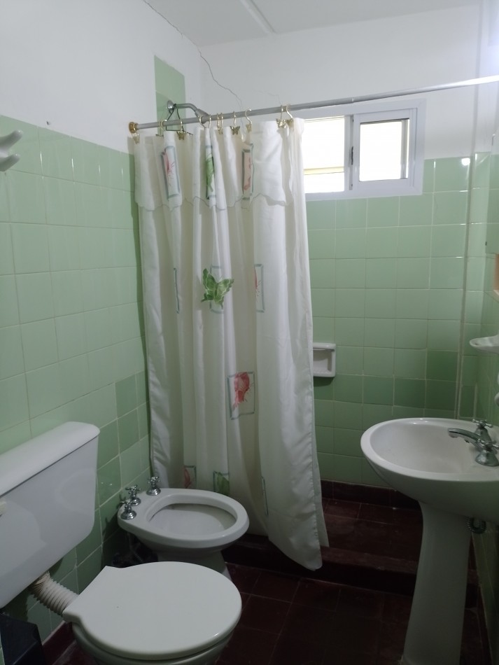 ¡RETASADO! **DEPARTAMENTO 4 AMBIENTES ¡APTO CREDITO! EN BARRIO SANTA RITA**