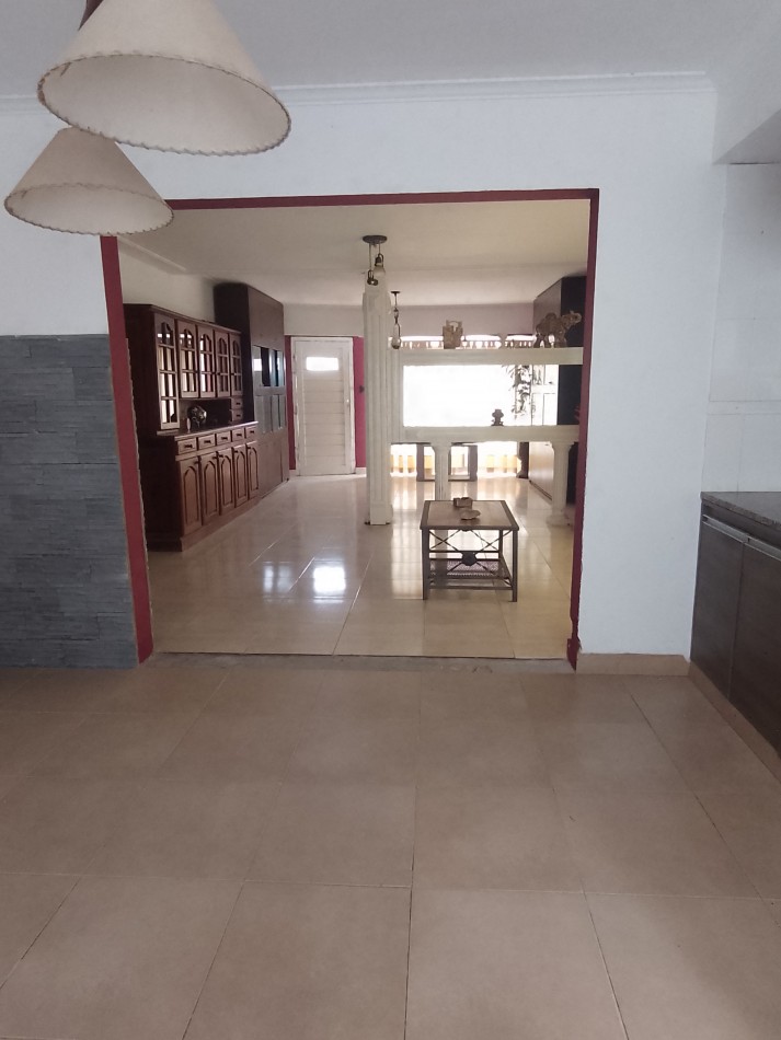 ¡RETASADO!  **CASA 4 AMBIENTES EN PUNTA MOGOTES**