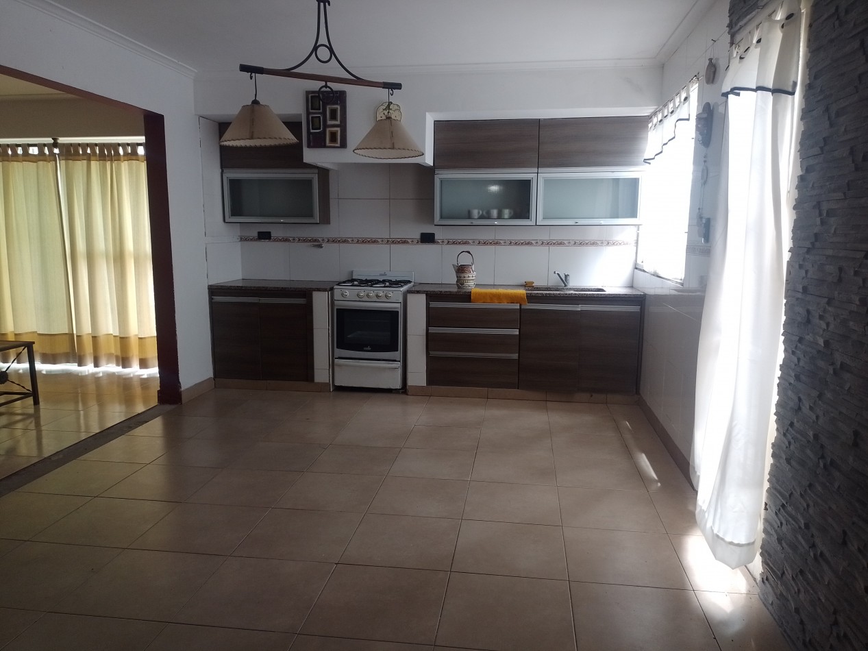 ¡RETASADO!  **CASA 4 AMBIENTES EN PUNTA MOGOTES**