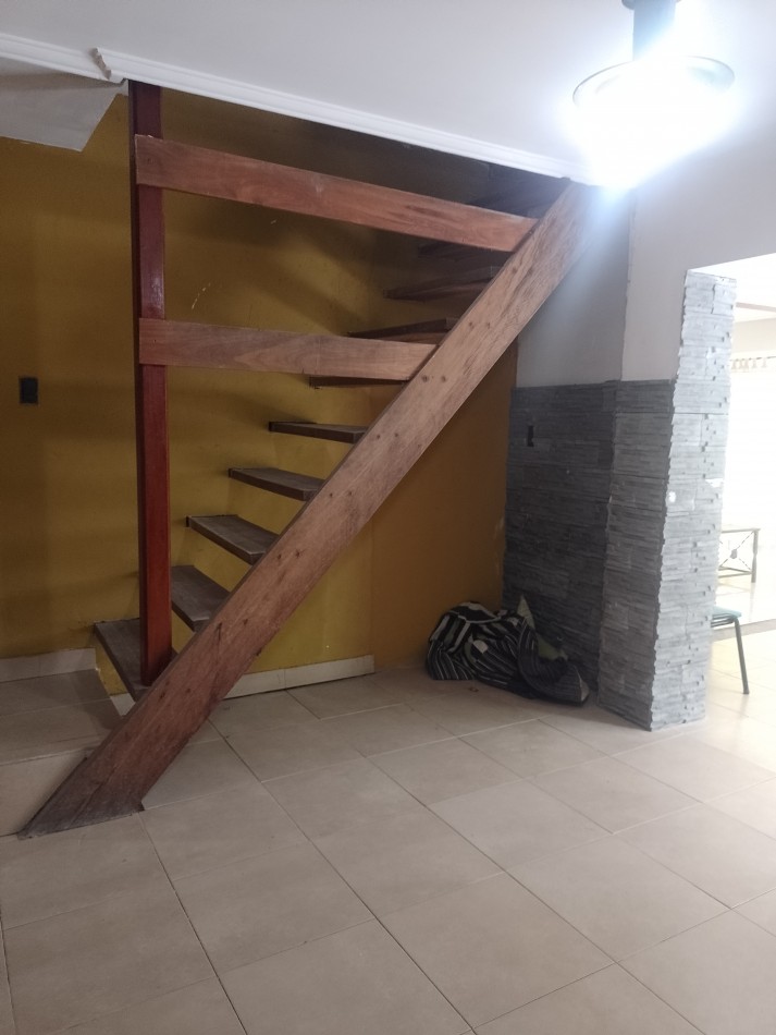 ¡RETASADO!  **CASA 4 AMBIENTES EN PUNTA MOGOTES**