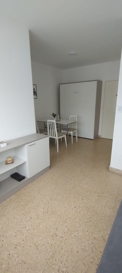 → RESERVADO ←  **DEPARTAMENTO AMBIENTE y MEDIO ¡APTO CREDITO y AMOBLADO! FRENTE A PASEO ALDREY**
