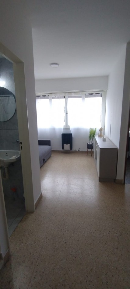 → RESERVADO ←  **DEPARTAMENTO AMBIENTE y MEDIO ¡APTO CREDITO y AMOBLADO! FRENTE A PASEO ALDREY**