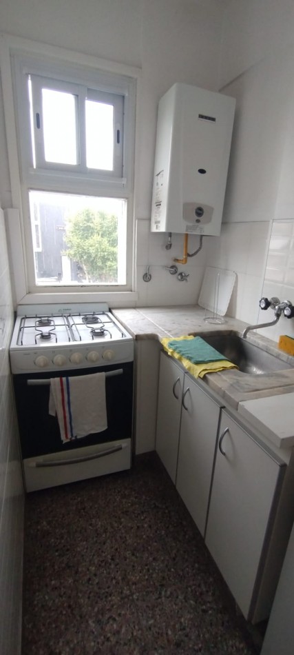 → RESERVADO ←  **DEPARTAMENTO AMBIENTE y MEDIO ¡APTO CREDITO y AMOBLADO! FRENTE A PASEO ALDREY**