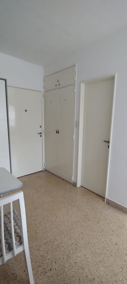 → RESERVADO ←  **DEPARTAMENTO AMBIENTE y MEDIO ¡APTO CREDITO y AMOBLADO! FRENTE A PASEO ALDREY**