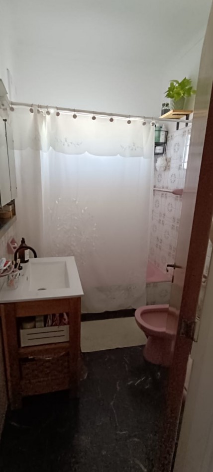 **CASA/VIVIENDA 3 AMBIENTES ¡APTO CREDITO! EN PLANTA ALTA, EN BARRIO CERRITO**