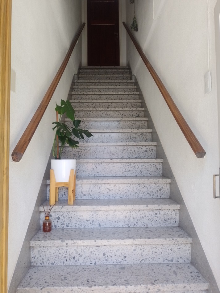 **CASA/VIVIENDA 3 AMBIENTES ¡APTO CREDITO! EN PLANTA ALTA, EN BARRIO CERRITO**