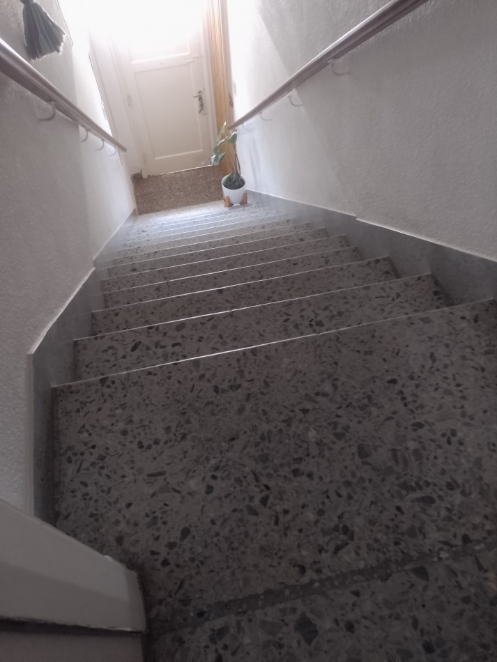 **CASA/VIVIENDA 3 AMBIENTES ¡APTO CREDITO! EN PLANTA ALTA, EN BARRIO CERRITO**