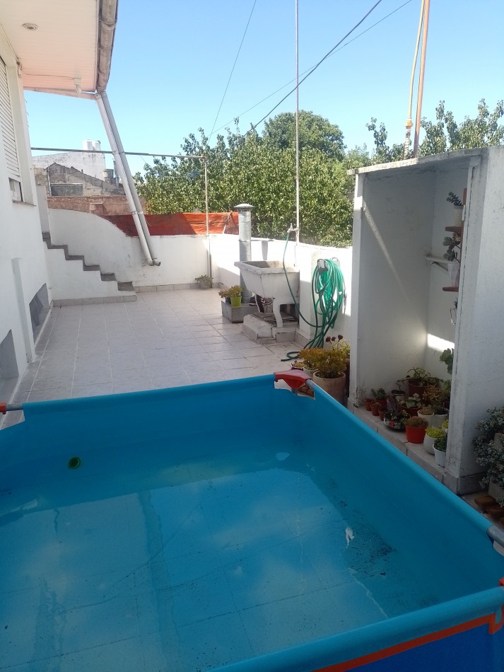**CASA/VIVIENDA 3 AMBIENTES ¡APTO CREDITO! EN PLANTA ALTA, EN BARRIO CERRITO**