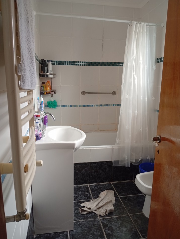 ¡RETASADO! **CASA EN BARRIO TERMAS HUINCO**