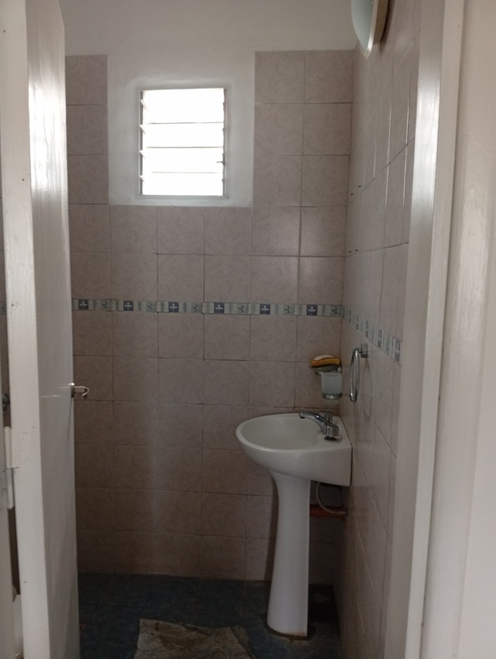 ¡RETASADO! **CASA EN BARRIO TERMAS HUINCO**