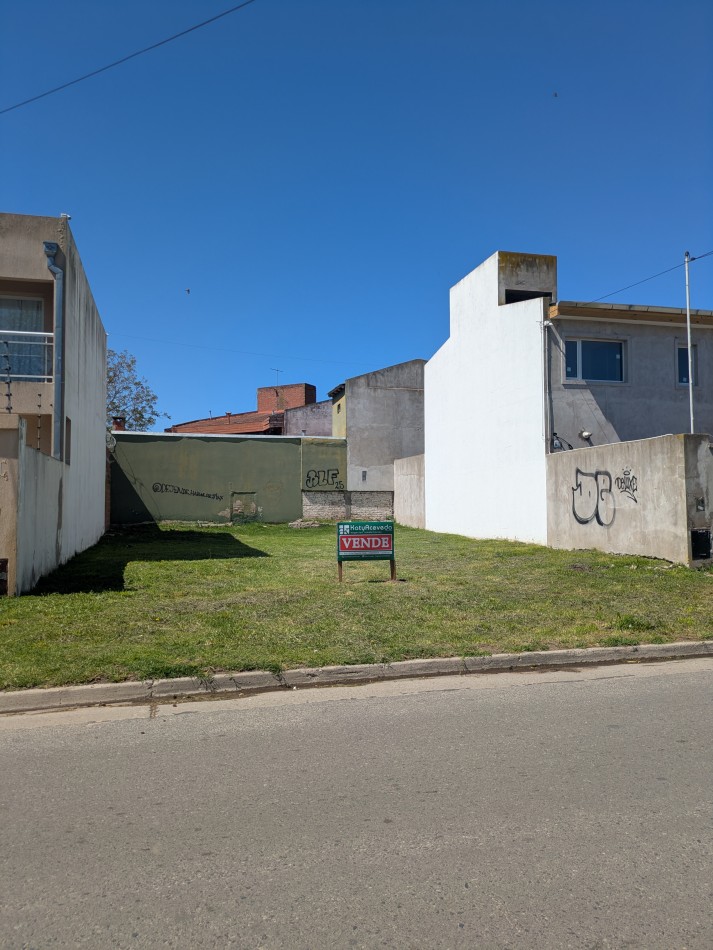 **TERRENO EN VENTA EN COLINAS DE PERALTA RAMOS, A METROS DE AV. FORTUNATO DE LA PLAZA**