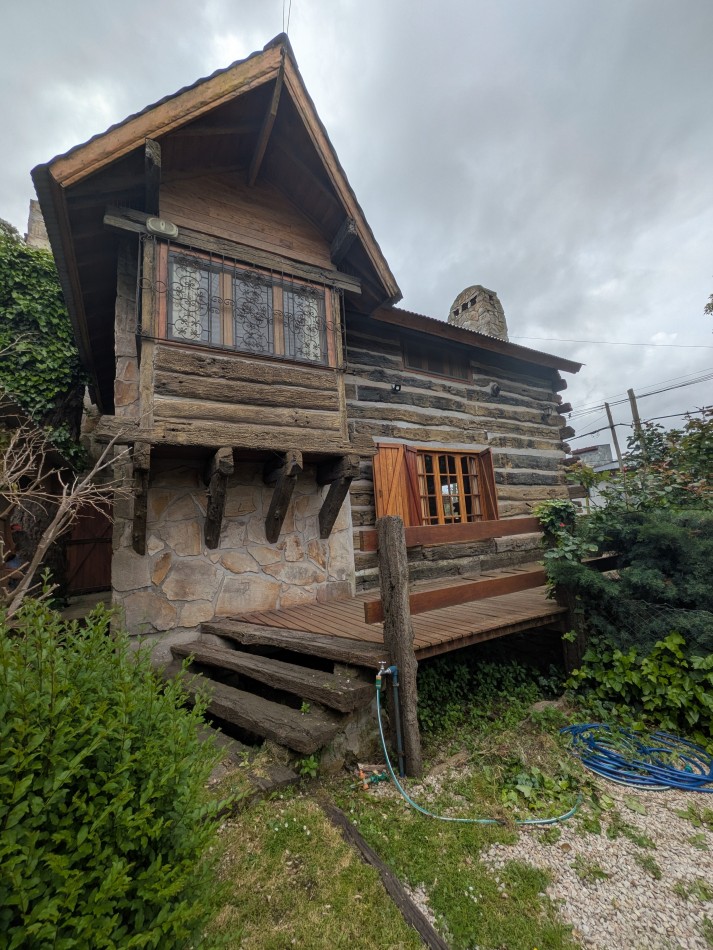 **HERMOSA CABAÑA EN VENTA EN BOSQUE PERALTA RAMOS**