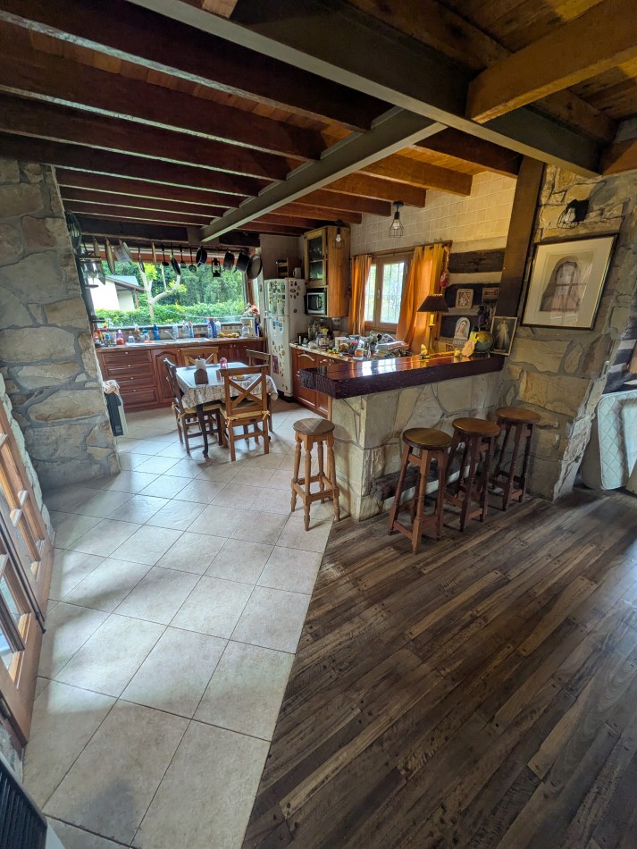 **HERMOSA CABAÑA EN VENTA EN BOSQUE PERALTA RAMOS**