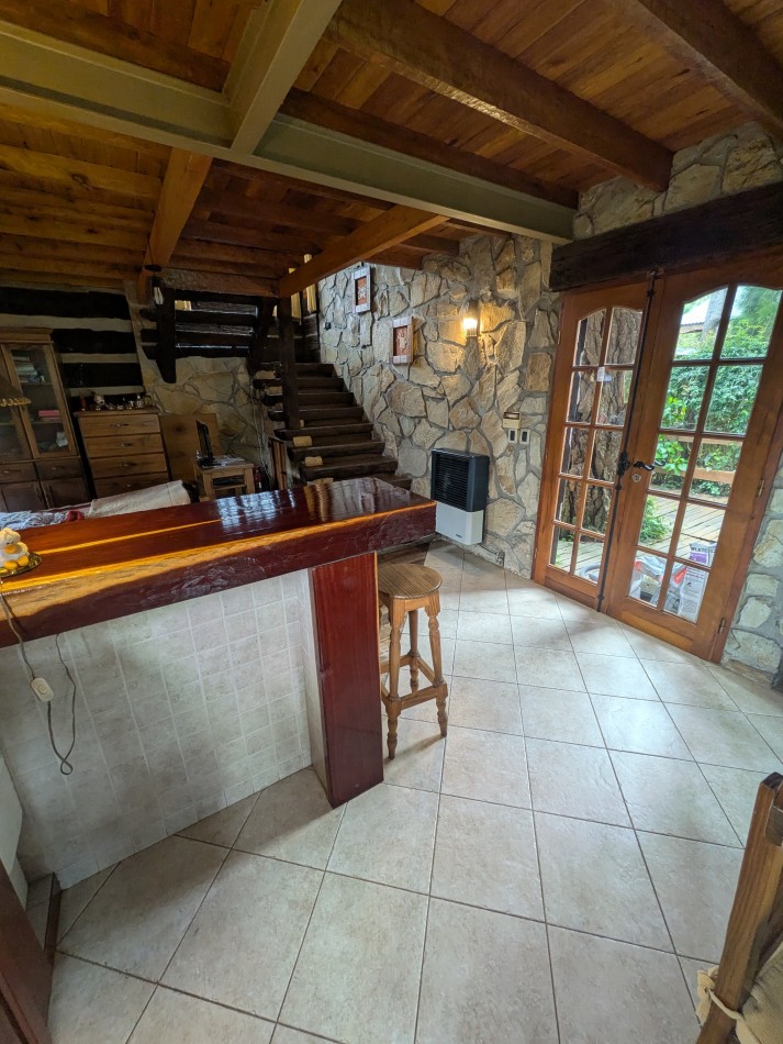 **HERMOSA CABAÑA EN VENTA EN BOSQUE PERALTA RAMOS**