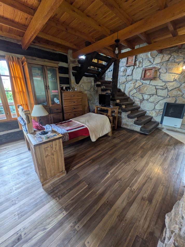 **HERMOSA CABAÑA EN VENTA EN BOSQUE PERALTA RAMOS**