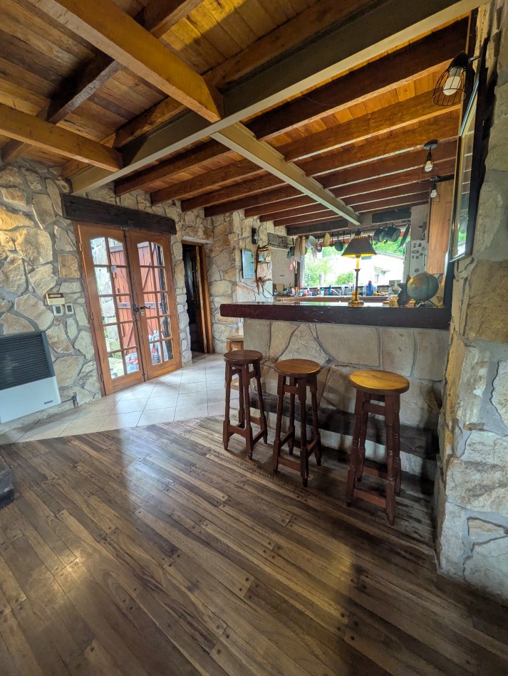 **HERMOSA CABAÑA EN VENTA EN BOSQUE PERALTA RAMOS**