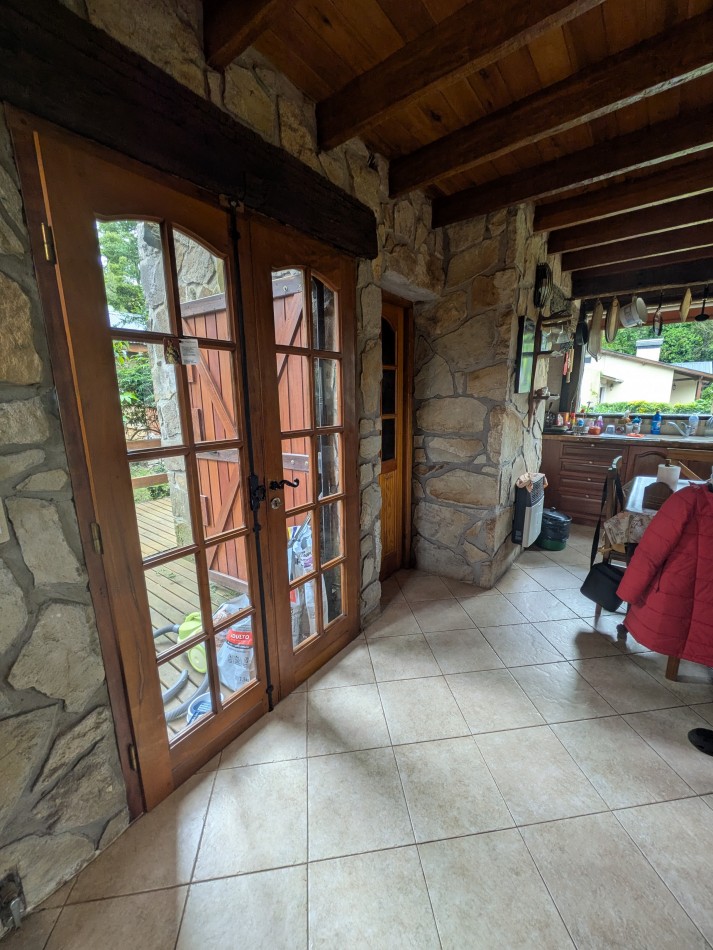 **HERMOSA CABAÑA EN VENTA EN BOSQUE PERALTA RAMOS**
