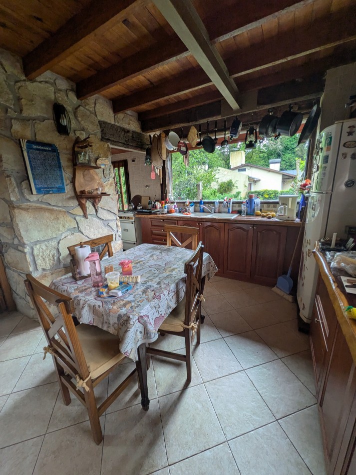 **HERMOSA CABAÑA EN VENTA EN BOSQUE PERALTA RAMOS**