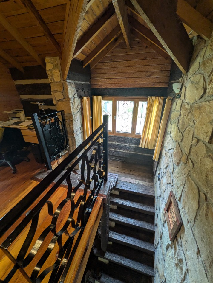 **HERMOSA CABAÑA EN VENTA EN BOSQUE PERALTA RAMOS**