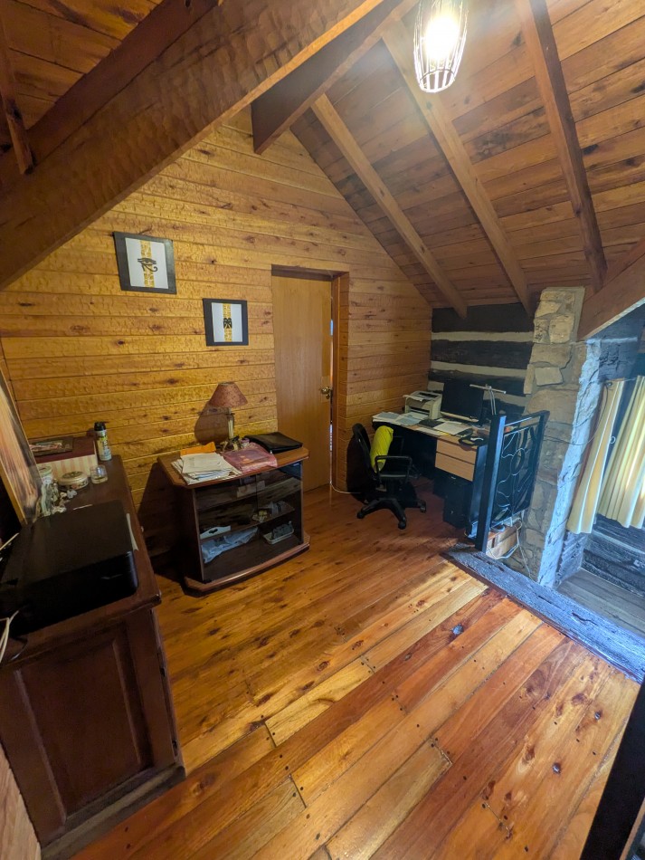 **HERMOSA CABAÑA EN VENTA EN BOSQUE PERALTA RAMOS**