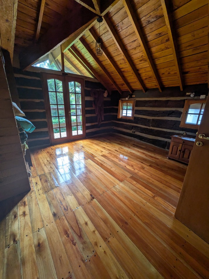 **HERMOSA CABAÑA EN VENTA EN BOSQUE PERALTA RAMOS**